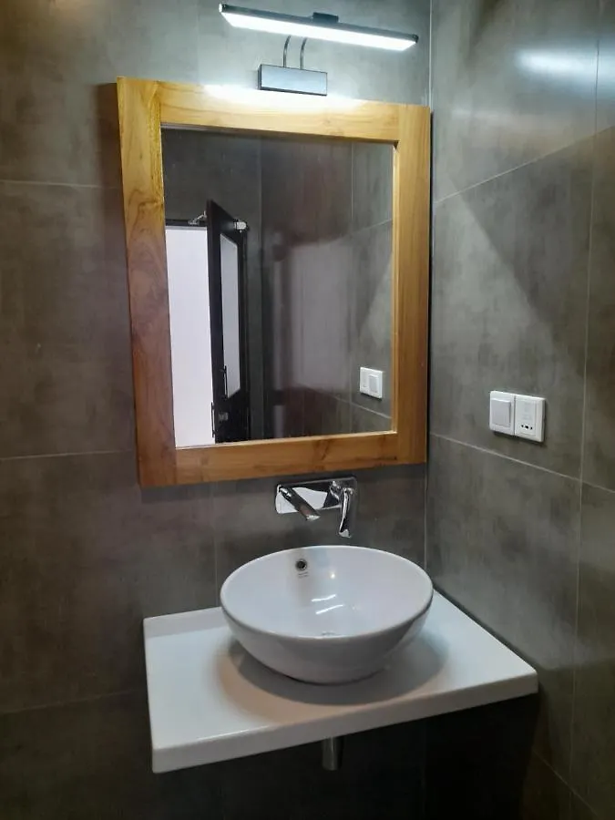 Hotel Marine At Negombo Beach Guest house