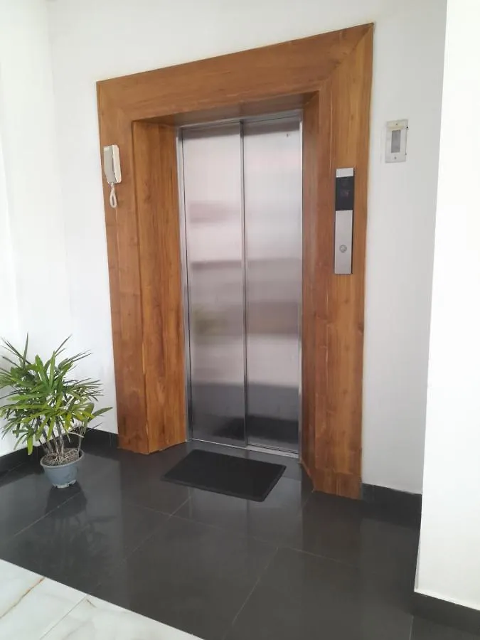 Hotel Marine At Negombo Beach Guest house