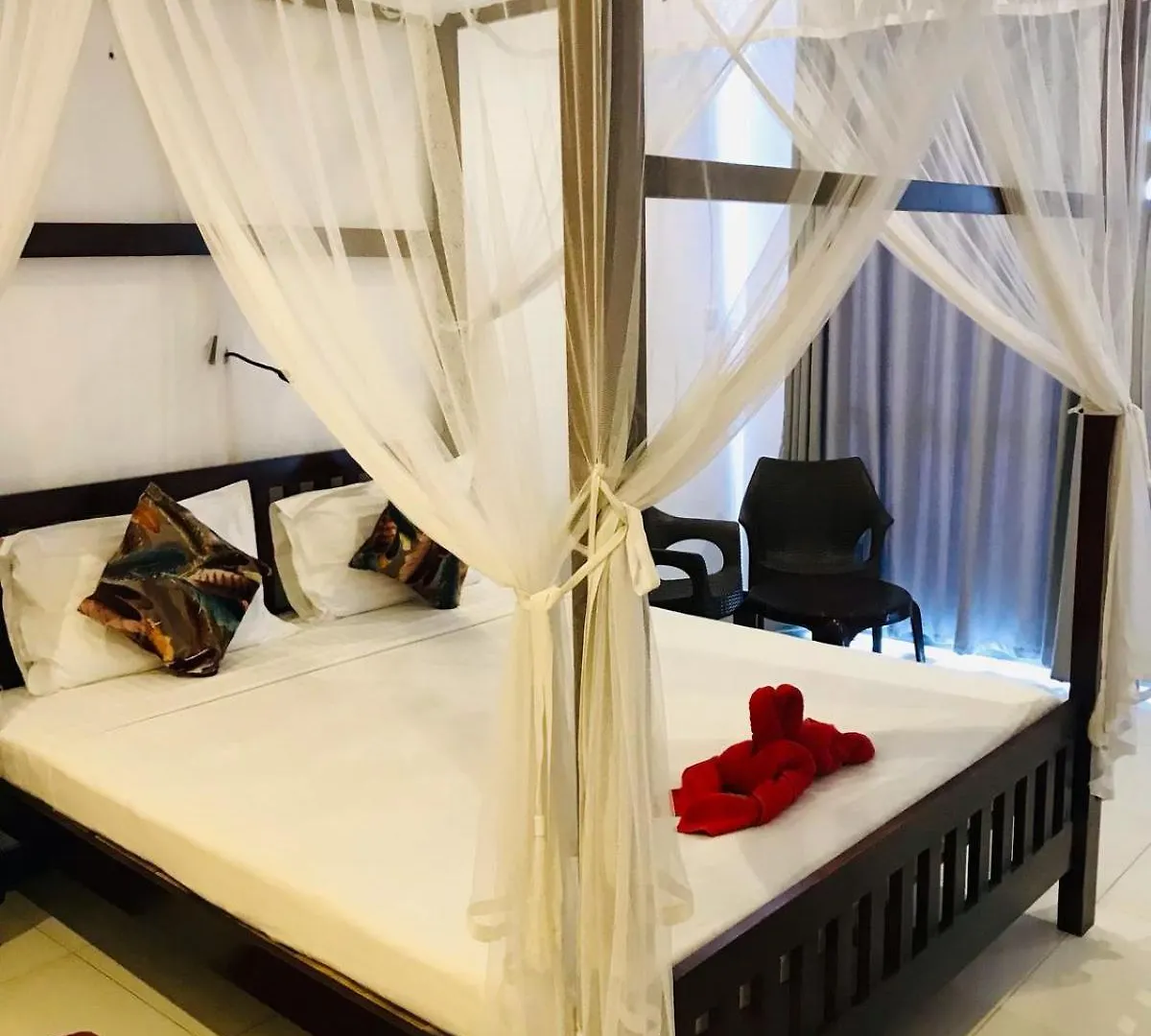 Guest house Hotel Marine At Negombo Beach