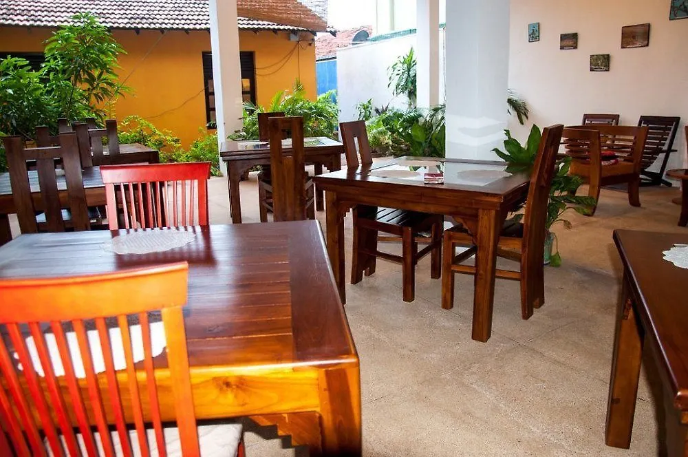 Гостевой дом Hotel Marine At Negombo Beach