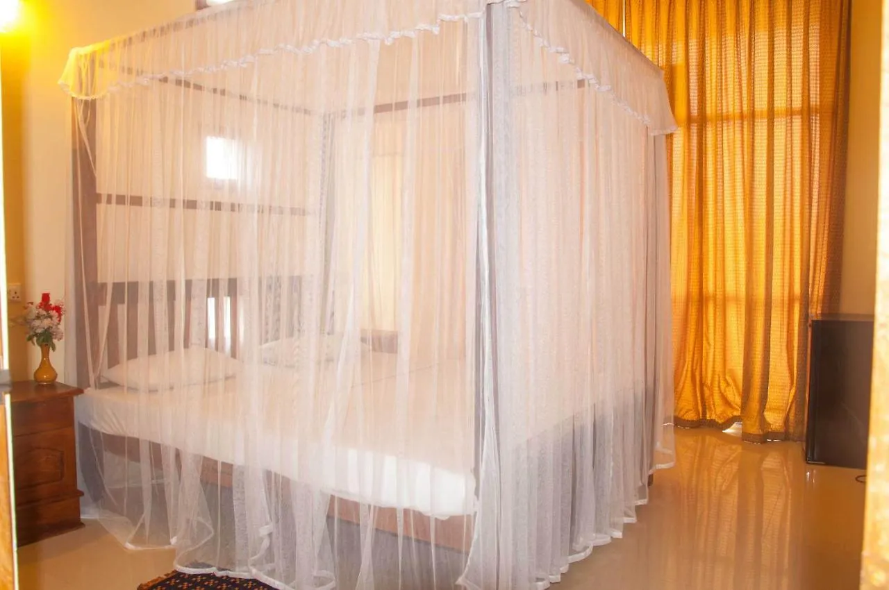 Hotel Marine At Negombo Beach